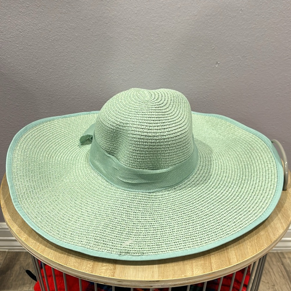 Floppy sunhat - Picture 2 of 5